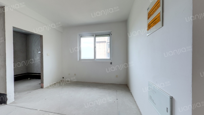 汇泰嘉园东区二手房实景图