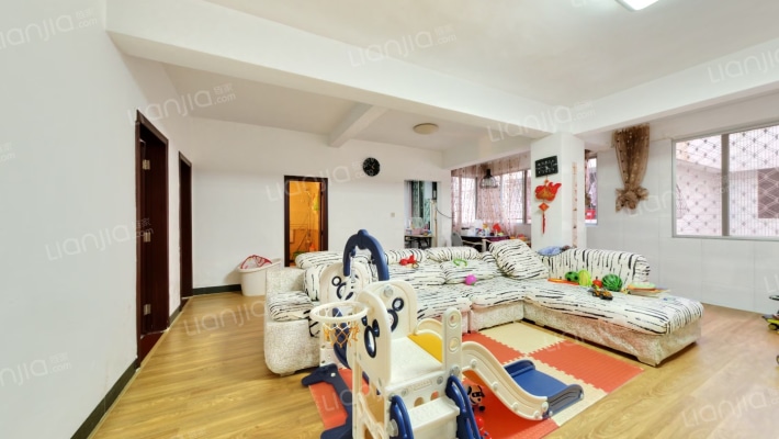 宏兴大厦二手房实景图