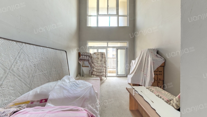 绿地骊山花城一期二手房实景图