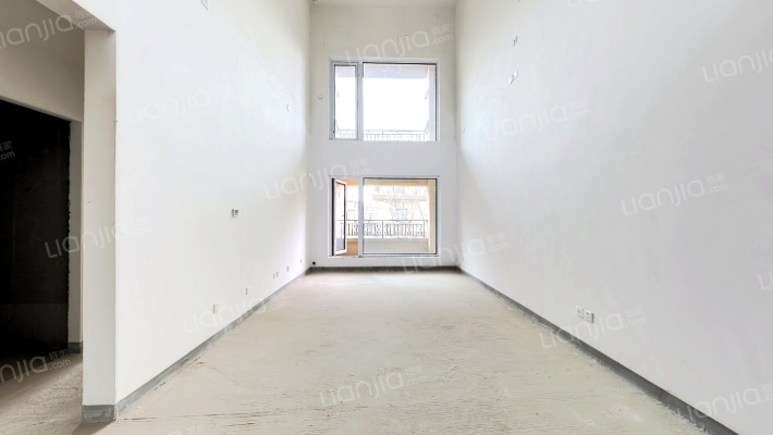 世茂璀璨天城二手房实景图