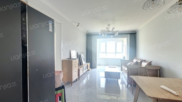 英国宫雅庭园二手房实景图