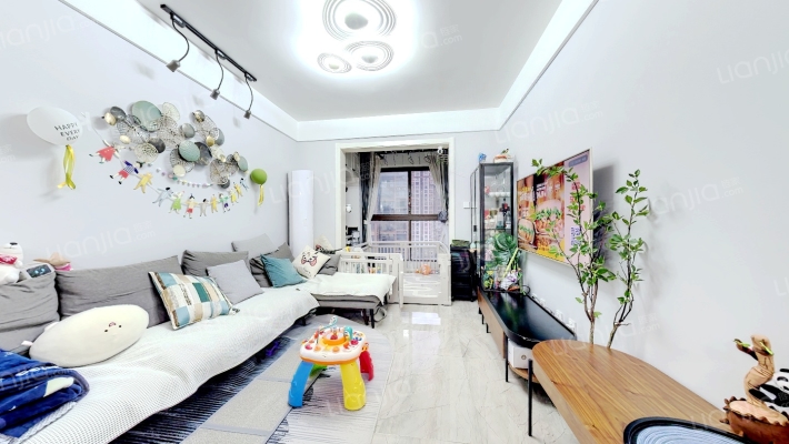 蓝润光华春天B区二手房实景图