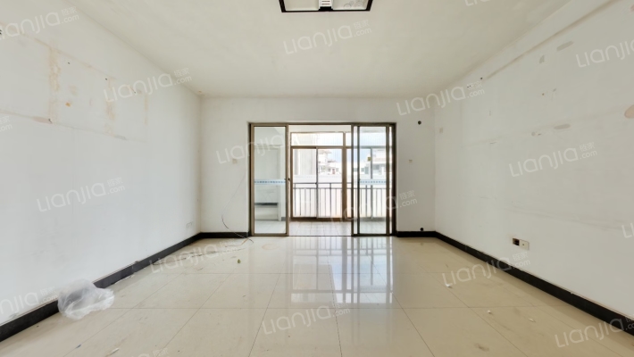 逸秀雅苑二手房实景图