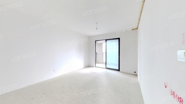 滨沁华庭二手房实景图