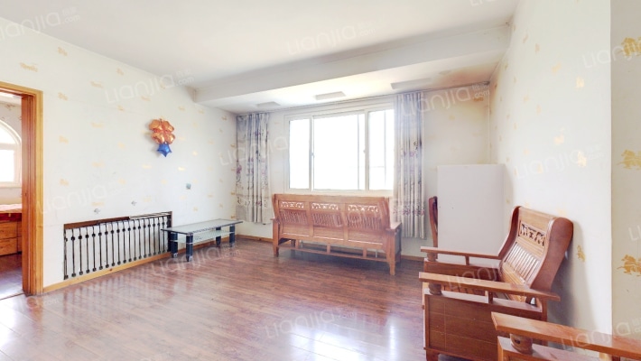 佳隆花园二手房实景图