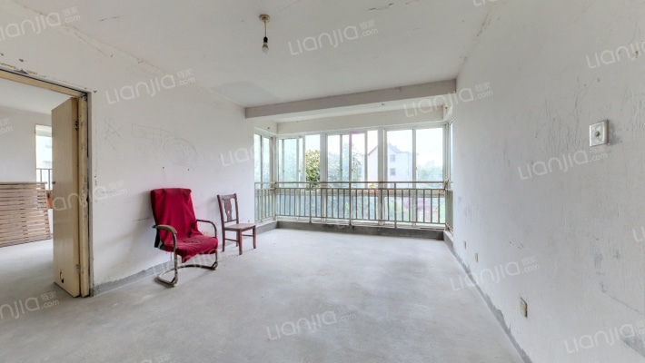 澳洲花园二手房实景图