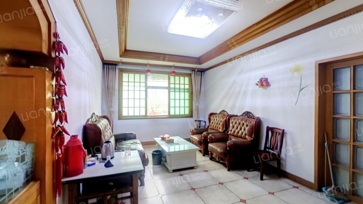 军粮供应站家属楼二手房实景图