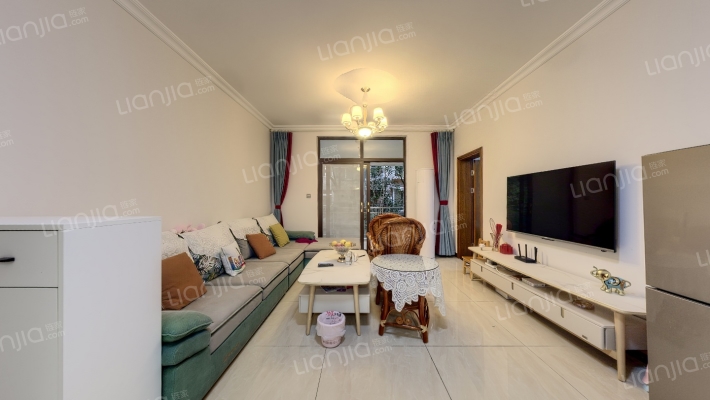 青城山水二手房实景图