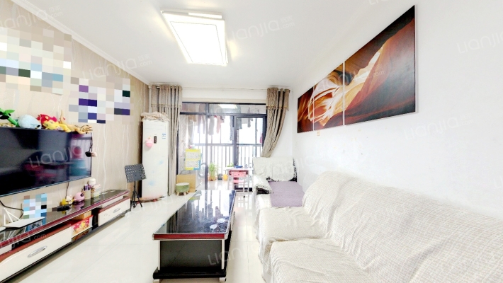 和昌都汇华郡二手房实景图