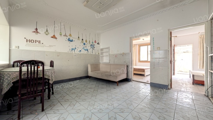 东麓池弄二手房实景图