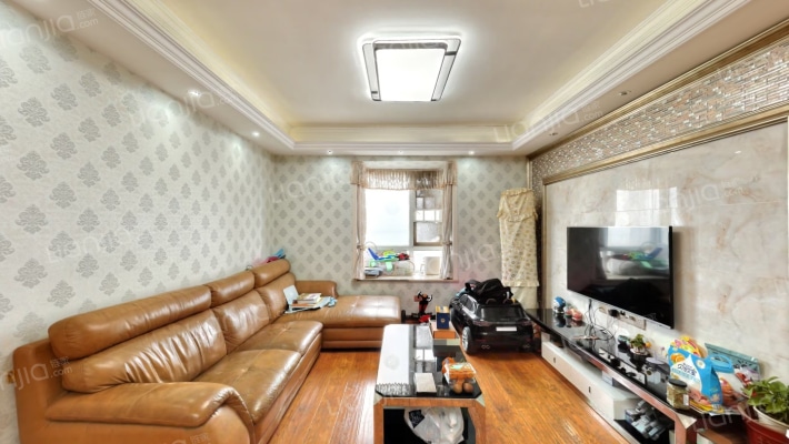 名流人和天地六期二手房实景图