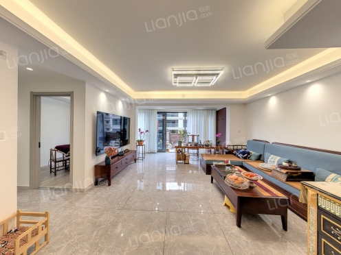 整租·融创云翠 3室2厅 东南