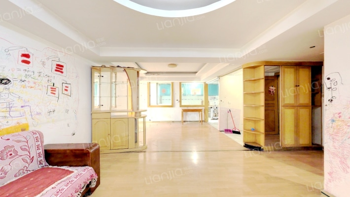 雅典居花园二手房实景图