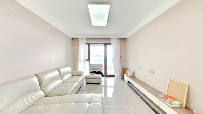 万科公园都会二手房实景图