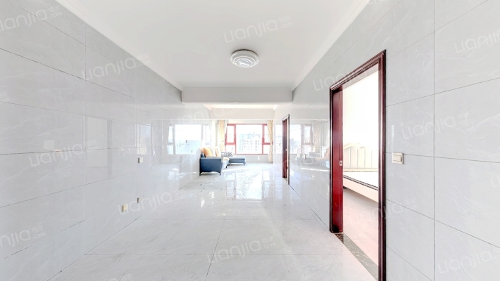 中铁水岸青城一期二手房实景图