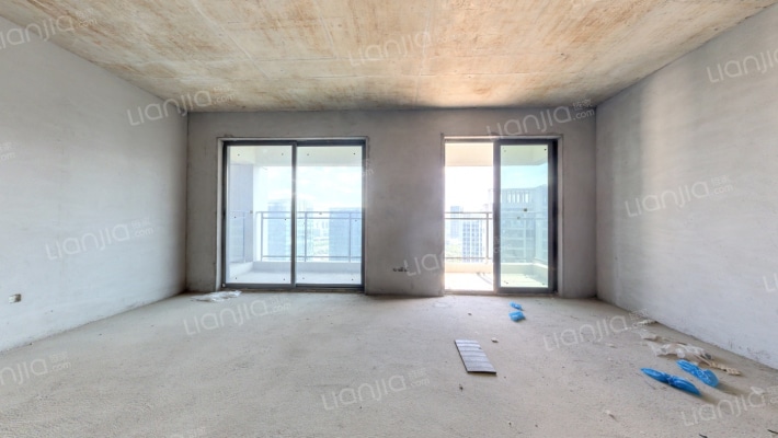 绿地V岛二手房实景图