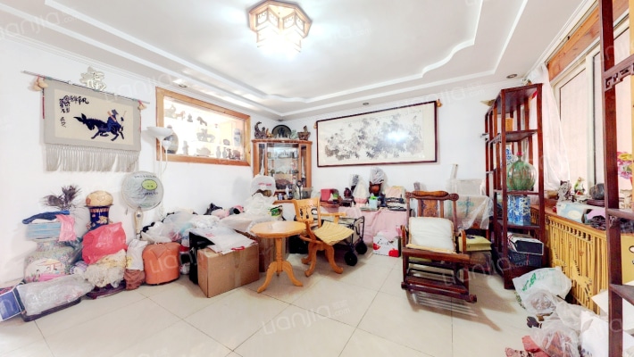 海信北岭山小区二手房实景图