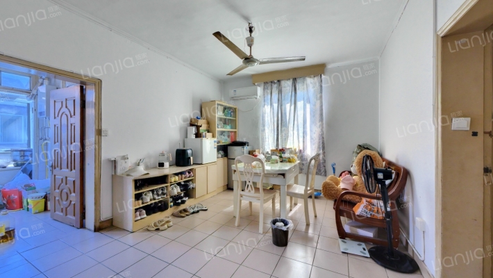 北门路209弄小区二手房实景图