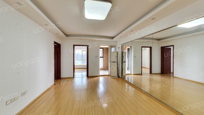 百瑞景中央生活区三期二手房实景图