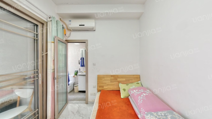 华南城华誉公寓二手房实景图