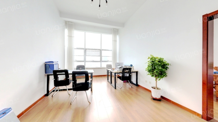 鲁鸿公园世纪二手房实景图