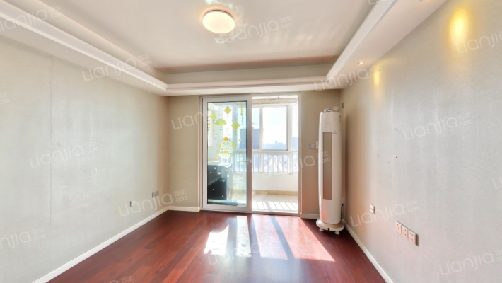 万科翡翠公园二手房实景图