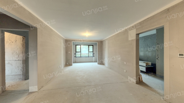 星河传奇东区二手房实景图