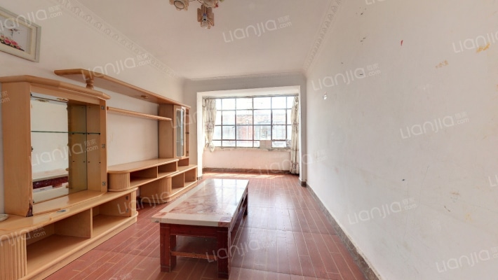 配轮片小区二手房实景图