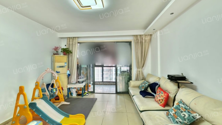 滨湖世纪城徽杰苑二手房实景图