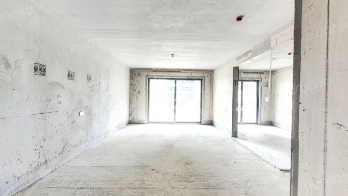 碧桂园凤城北苑东区二手房实景图