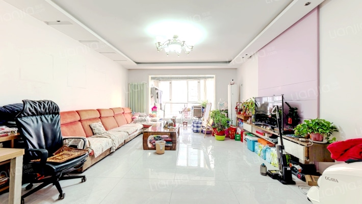 卧龙花园一区二手房实景图