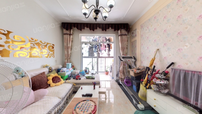 兴昌墨荷名邸二手房实景图