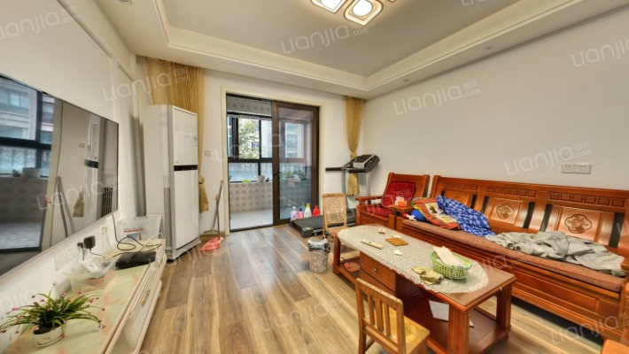 中梁天颂二手房实景图