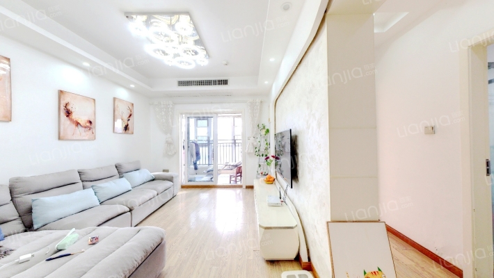 卧龙墨水湖边二手房实景图