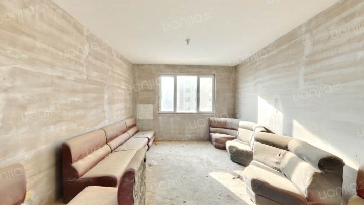 嘉通名苑小区二手房实景图