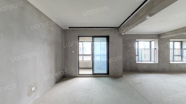 丁山华庭二手房实景图