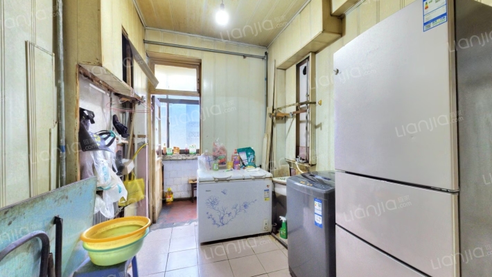 工行家属院二手房实景图