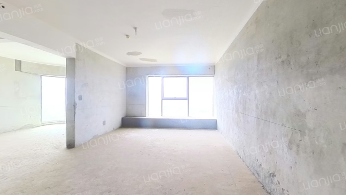 世贸中心二手房实景图