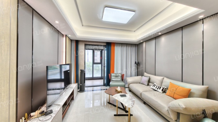 富力山南区二手房实景图