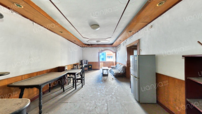 黄金堡普通住宅小区二手房实景图