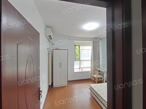 合租·鲁商蓝岸国际三期 3居室 南卧