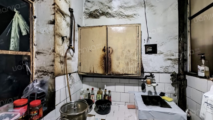 兰尖路22号二手房实景图