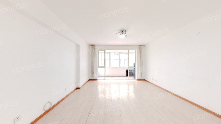 银海国贸花园二手房实景图