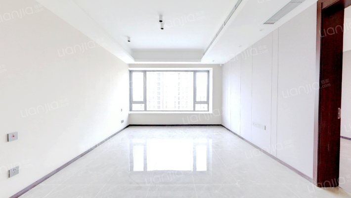 中国铁建西派时代二手房实景图