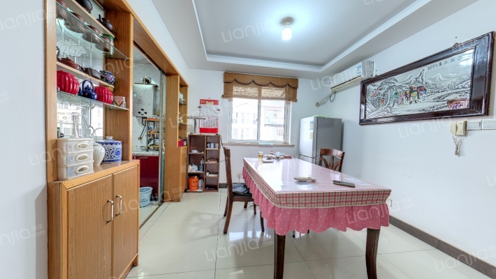 青山溪语花园二手房实景图