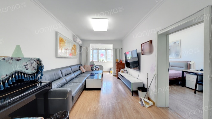 湖畔小区二手房实景图