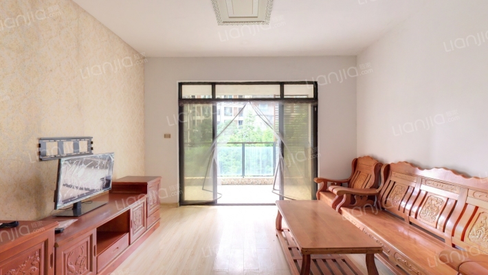碧园•印象桂林3房大阳台与大自然亲密接触-客厅