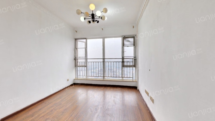 蓝光coco国际一期二手房实景图