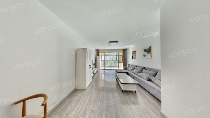 蓝海湾卡地亚二手房实景图