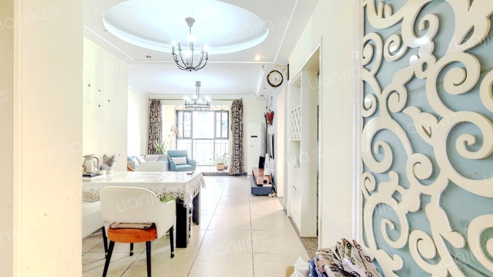 建业香槟圣园二手房实景图